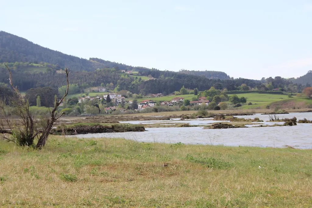 Ecohotel Rural Angiz 0*, Busturia