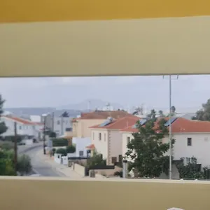 Top Floor 1 Bdrm Aprtrmnt Appartement Dromolaxia